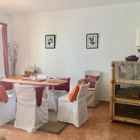 Duplex 3 Con Parking Privado 度假居 *